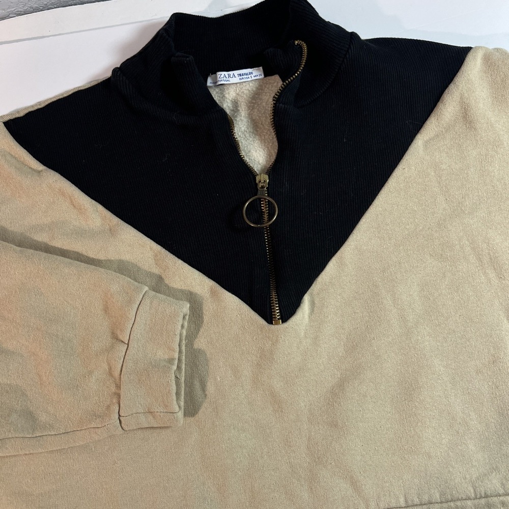 Zara Women's Beige and Black c Cropped 3/4 Zip Jumper Sweater Size Small